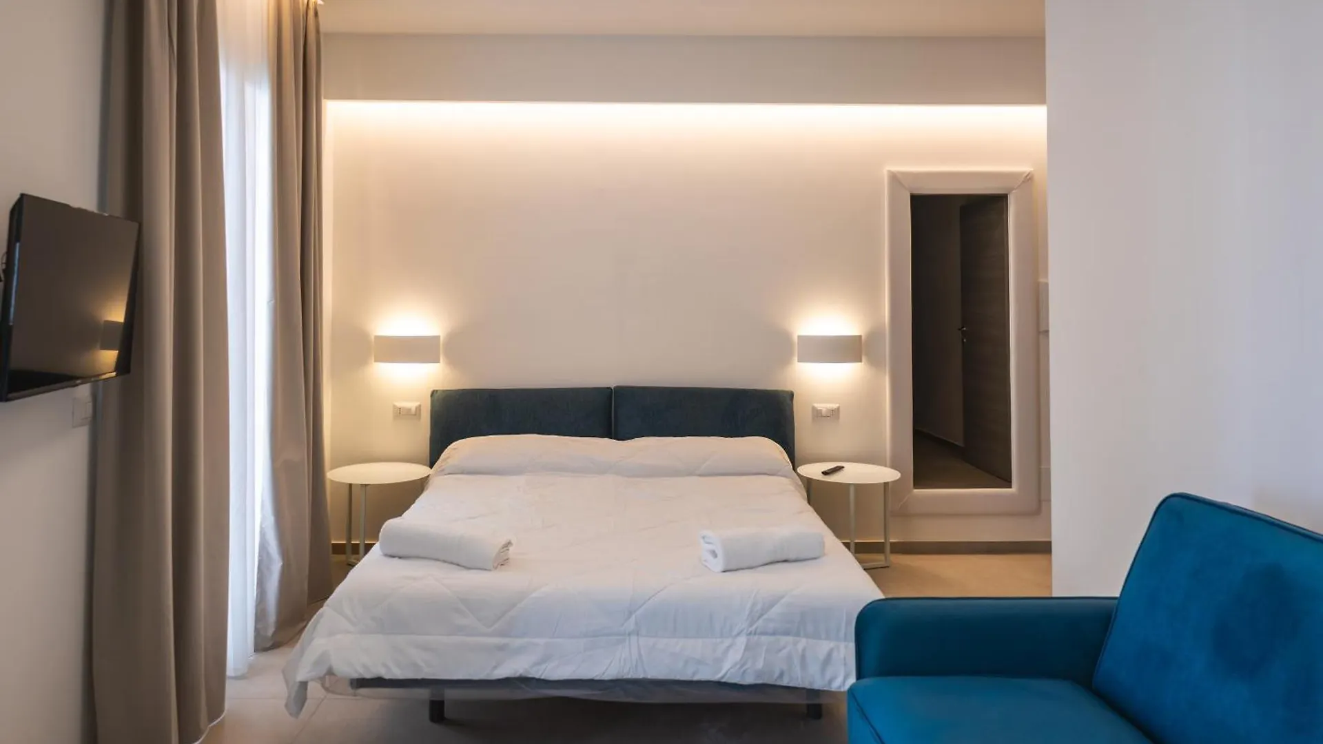 Aura Room Letojanni Guest house