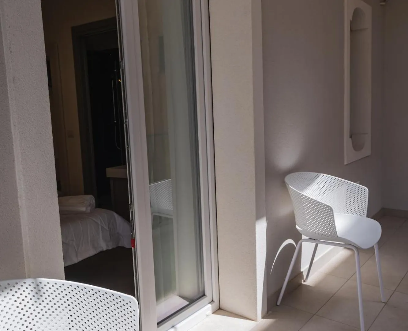 Aura Room Letojanni Guest house
