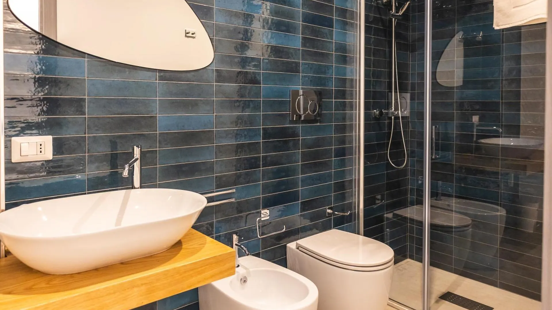 Aura Room Letojanni 0*,