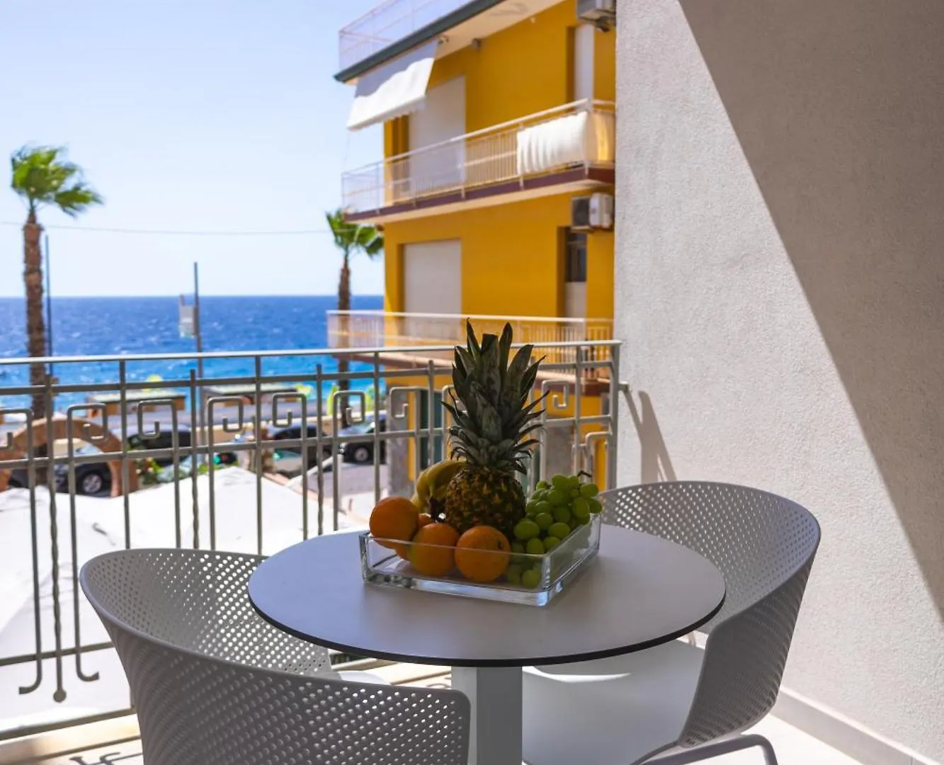 Guest house Aura Room Letojanni